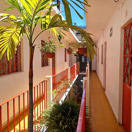 Hotel Ana Liz Puerto Vallarta Buitenkant foto